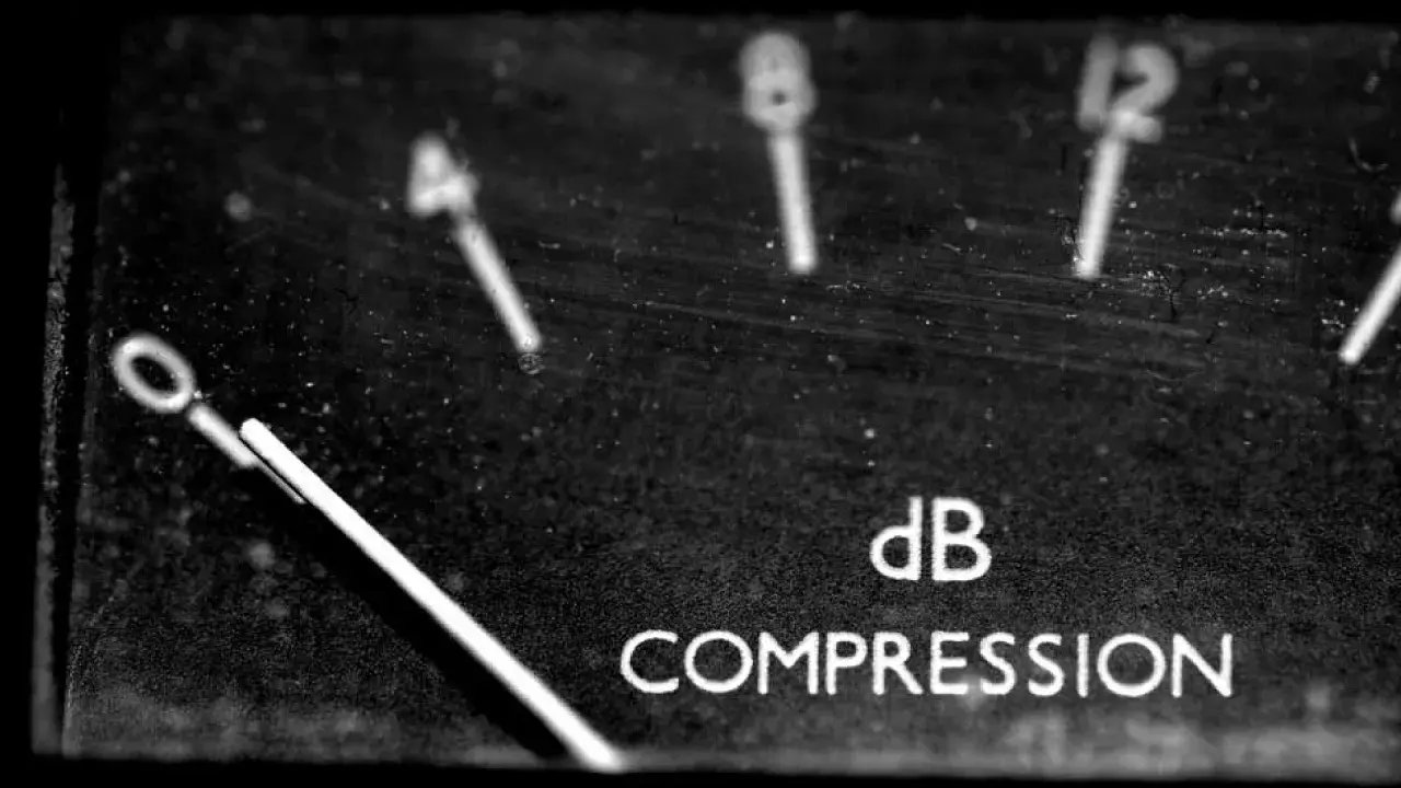 Cadran d'un VCA compressor, l'aiguille indique le niveau de compression en dB.