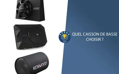 Trois caissons de basse de marques Pioneer, JBL et Kenwood.
