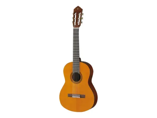 Une guitare classique Yamaha 1/2, parfaite pour les jeunes musiciens débutants.