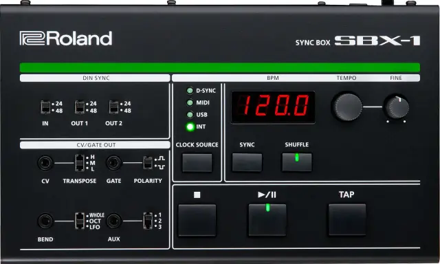Boîtier Roland SBX-1, un séquenceur musique noir avec écran LED affichant 120.0 BPM, boutons et potentiomètres pour le tempo et la synchronisation.